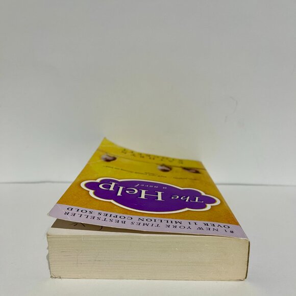 The Help by Kathryn Stockett Novel made to Movie Paperback Good Condition GC - Picture 5 of 9